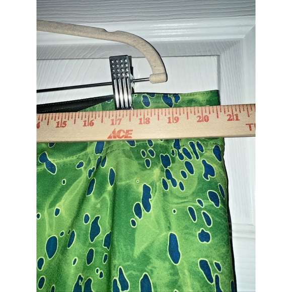 Pelagic Board Shorts Size 40 Mahi Print Sharkskin High Performance Fishing Beach - Picture 9 of 14